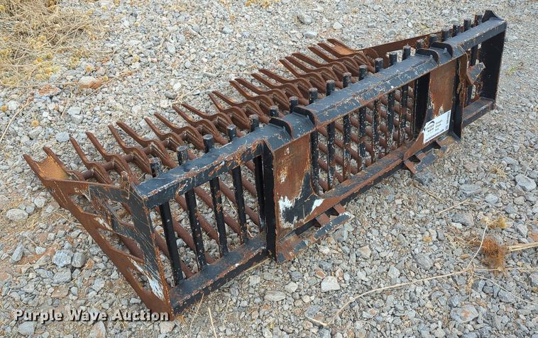 image for item DR7003 Caterpillar  80" W skid steer rock bucket