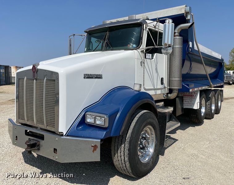 image for item DR7533 2006 Kenworth T800  dump truck