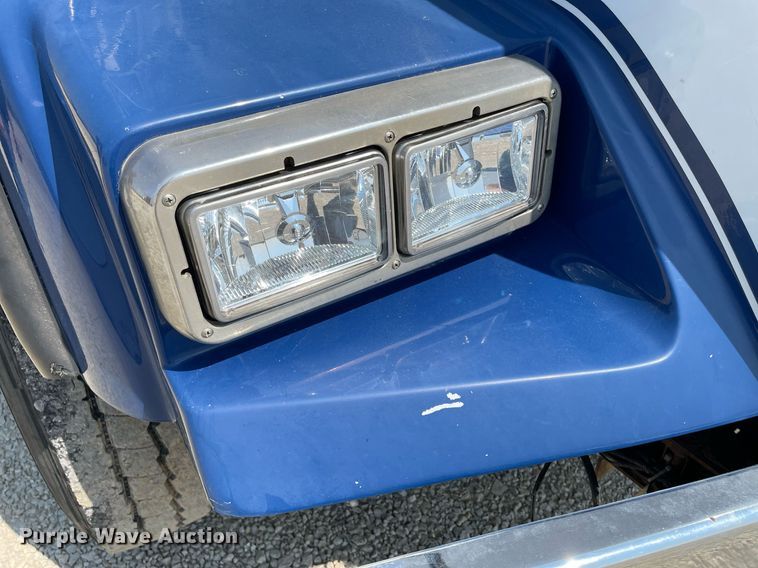 image for item DR7533 2006 Kenworth T800  dump truck