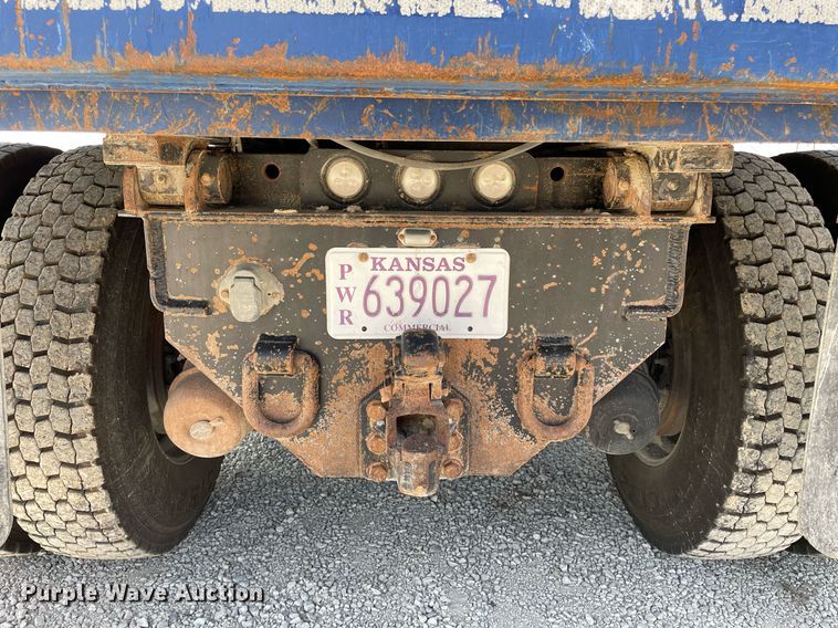 image for item DR7533 2006 Kenworth T800  dump truck