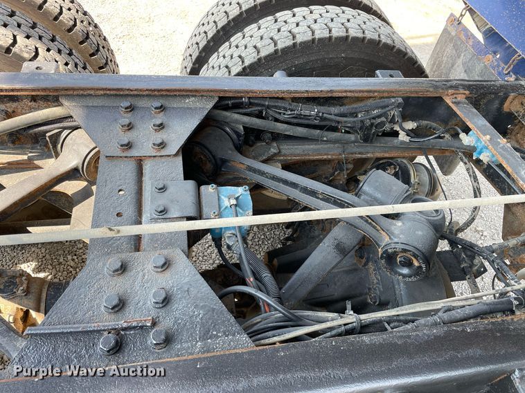 image for item DR7533 2006 Kenworth T800  dump truck