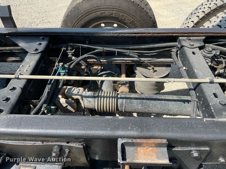 image for item DR7533 2006 Kenworth T800  dump truck