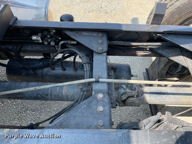 image for item DR7533 2006 Kenworth T800  dump truck