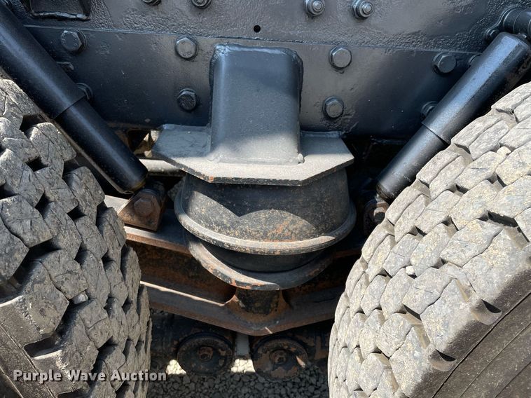 image for item DR7533 2006 Kenworth T800  dump truck