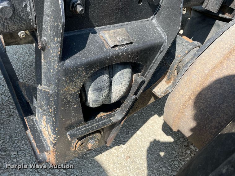 image for item DR7533 2006 Kenworth T800  dump truck