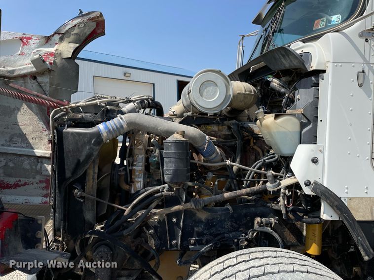 image for item DR7533 2006 Kenworth T800  dump truck