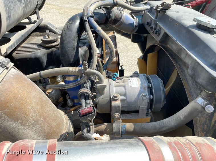 image for item DR7533 2006 Kenworth T800  dump truck