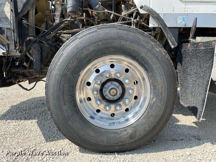 image for item DR7533 2006 Kenworth T800  dump truck