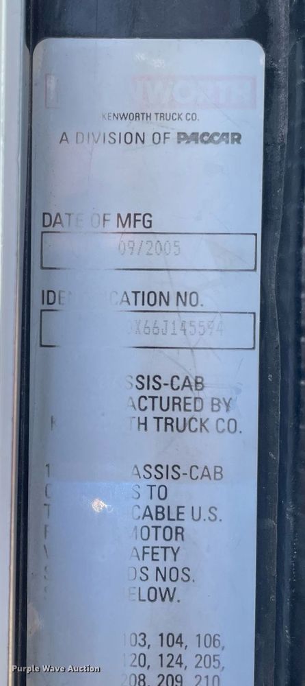 image for item DR7533 2006 Kenworth T800  dump truck