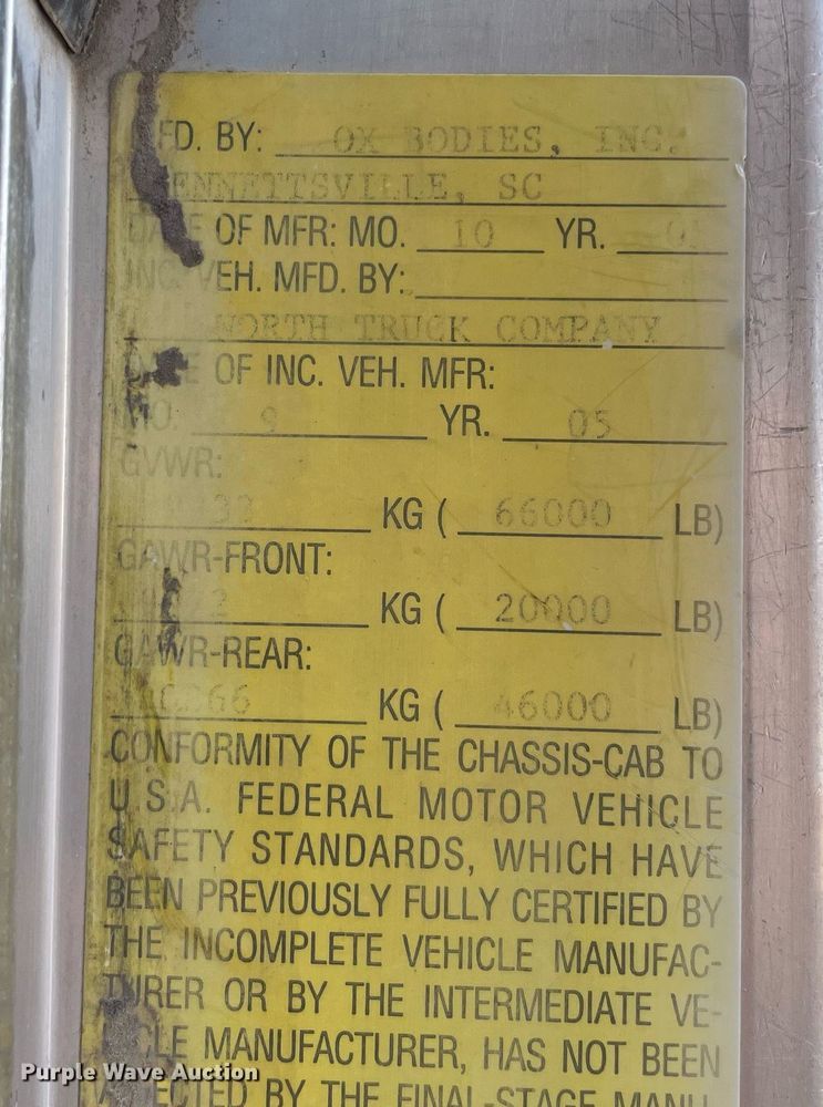 image for item DR7533 2006 Kenworth T800  dump truck