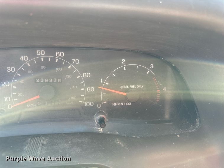 image for item DS2352 2001 Ford F550  utility / service truck