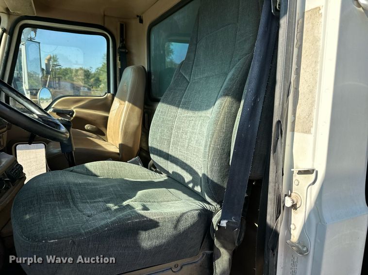 image for item DS2353 2005 Mack Granite  dump truck