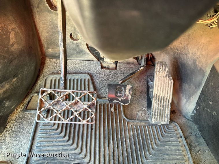 image for item DS2353 2005 Mack Granite  dump truck