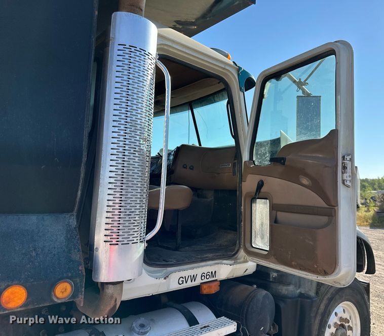 image for item DS2353 2005 Mack Granite  dump truck