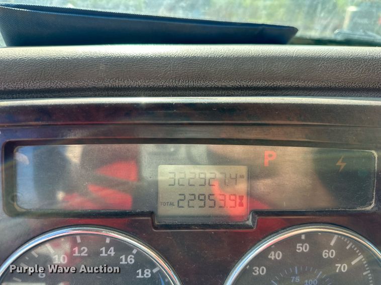 image for item DS2353 2005 Mack Granite  dump truck