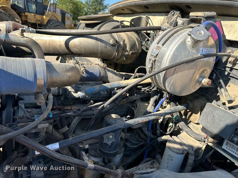 image for item DS2353 2005 Mack Granite  dump truck