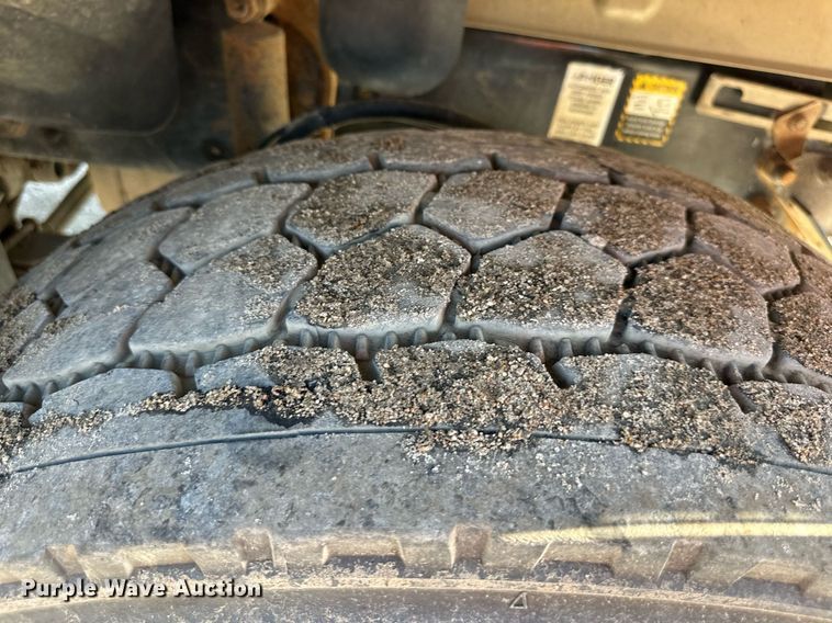 image for item DS2353 2005 Mack Granite  dump truck