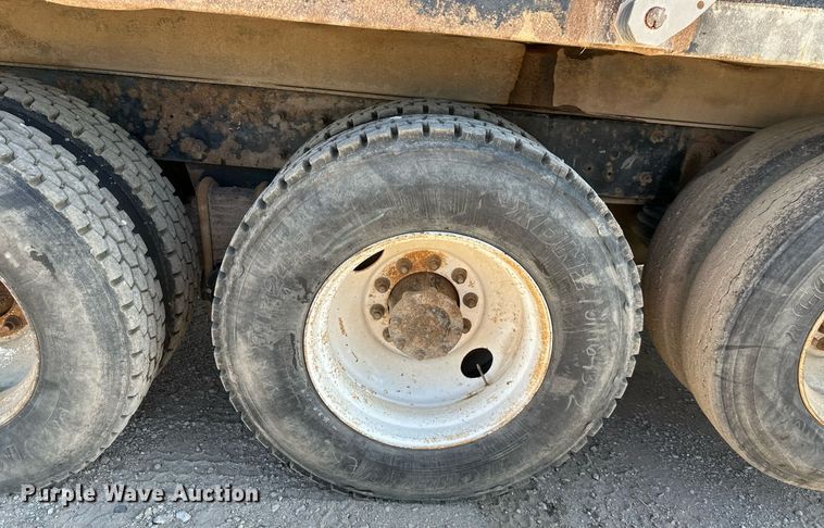 image for item DS2353 2005 Mack Granite  dump truck