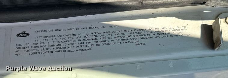 image for item DS2353 2005 Mack Granite  dump truck