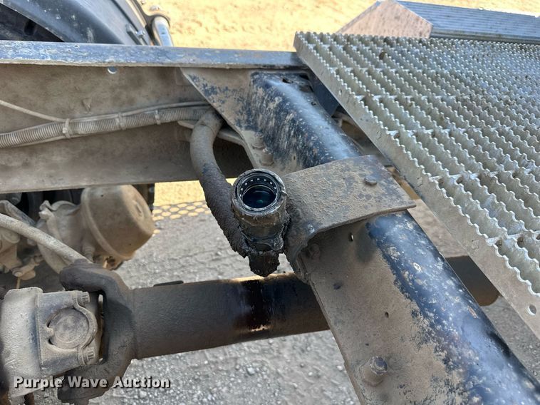 image for item DS2354 1998 Mack CH613  semi truck