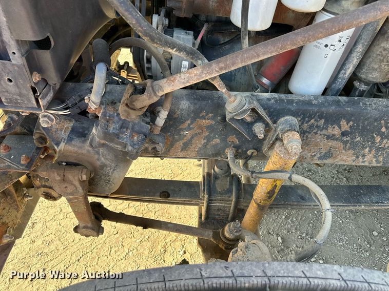 image for item DS2354 1998 Mack CH613  semi truck