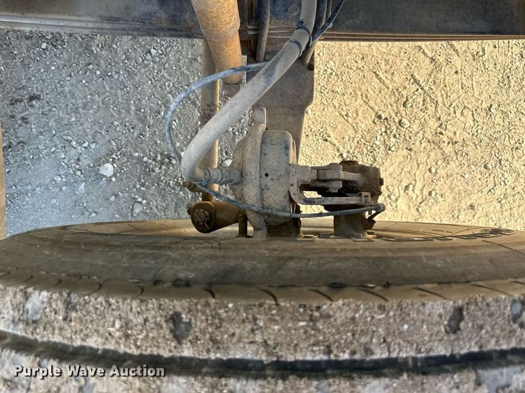 image for item DS2354 1998 Mack CH613  semi truck