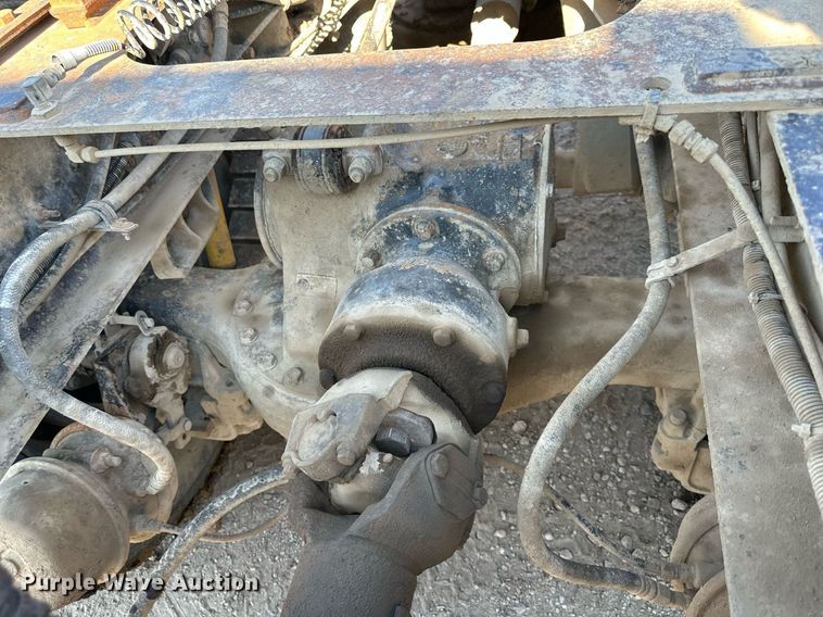 image for item DS2354 1998 Mack CH613  semi truck