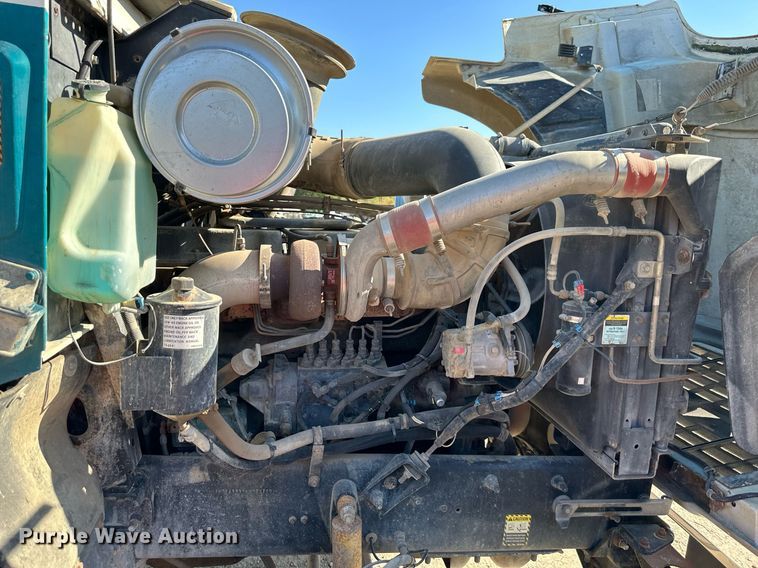 image for item DS2354 1998 Mack CH613  semi truck