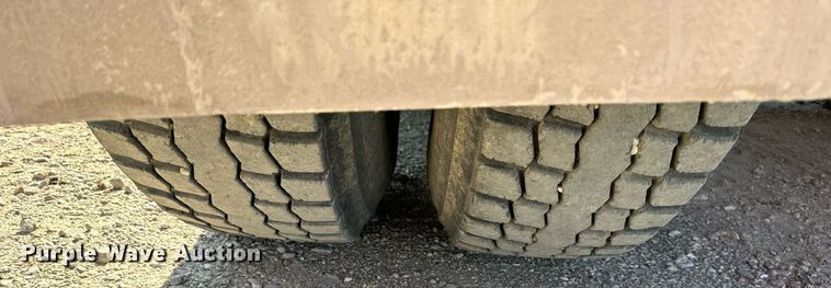 image for item DS2354 1998 Mack CH613  semi truck