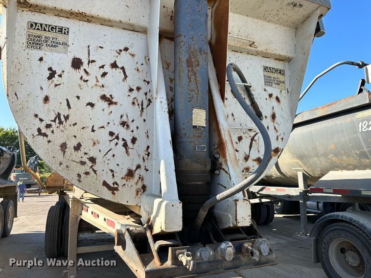 image for item DS2355 1997 Load King RHQ2420  end dump trailer