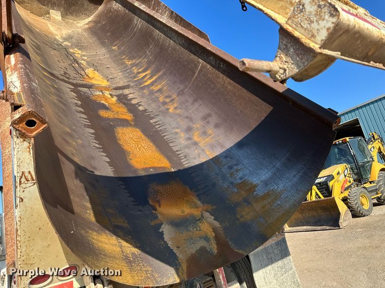 image for item DS2355 1997 Load King RHQ2420  end dump trailer