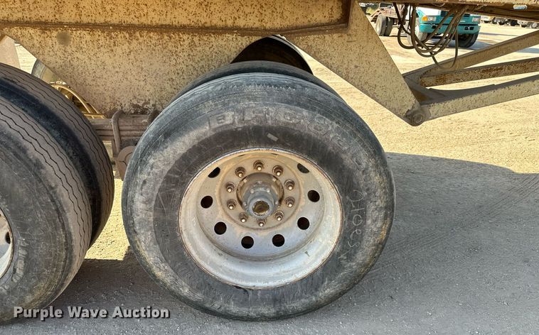 image for item DS2355 1997 Load King RHQ2420  end dump trailer