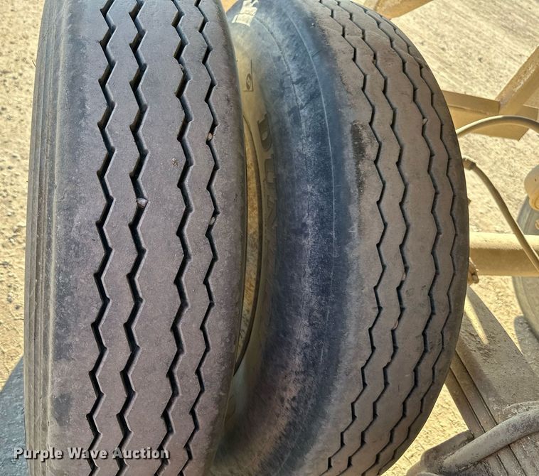 image for item DS2355 1997 Load King RHQ2420  end dump trailer