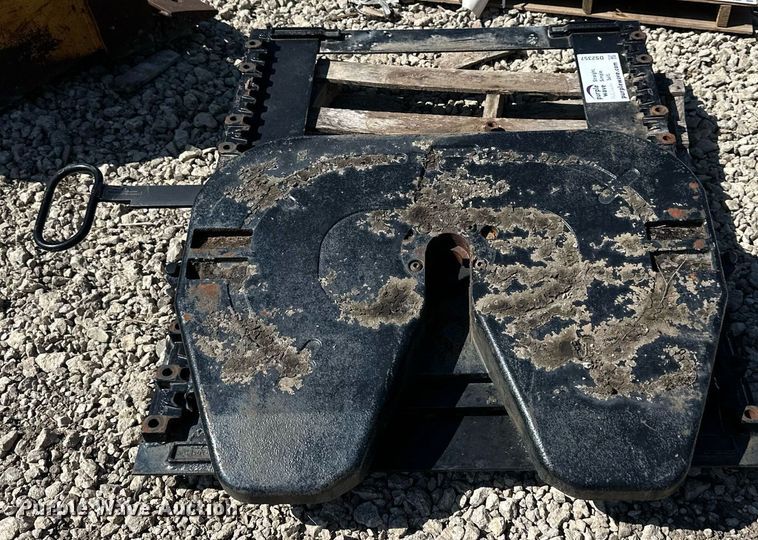 image for item DS2357 Fontain  sliding fifth wheel plate