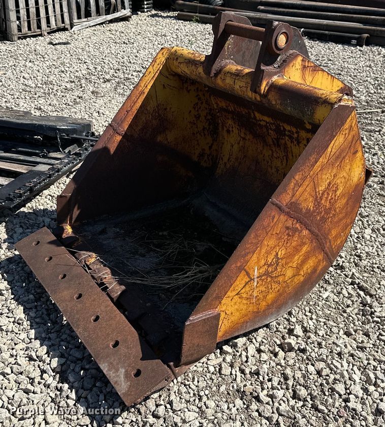 image for item DS2359 Excavator bucket