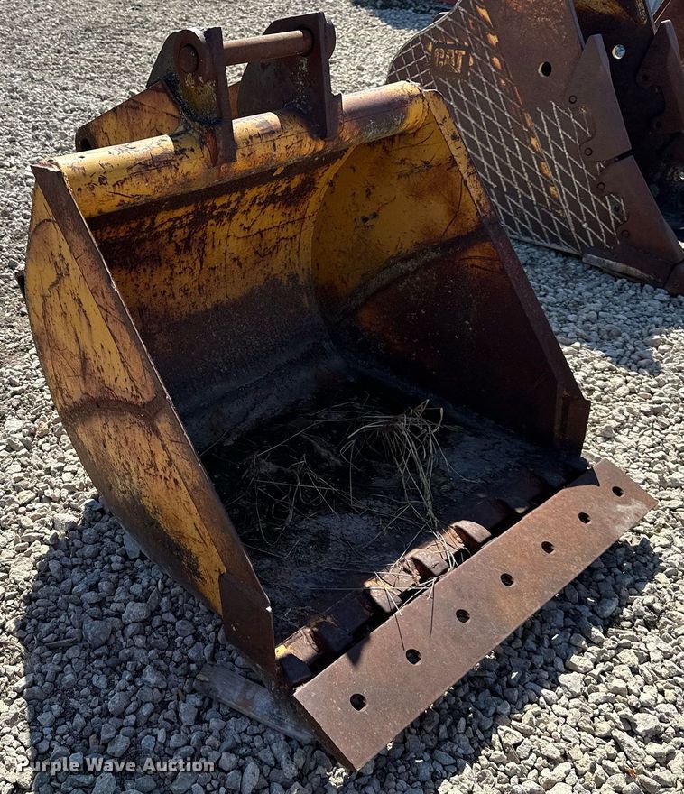 image for item DS2359 Excavator bucket
