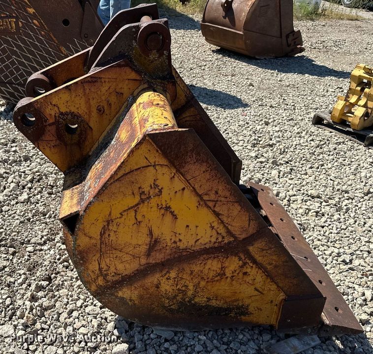 image for item DS2359 Excavator bucket