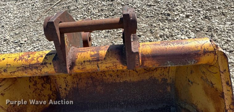 image for item DS2359 Excavator bucket