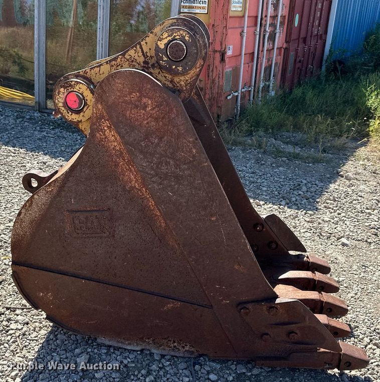 image for item DS2362 Caterpiller  36" excavator bucket