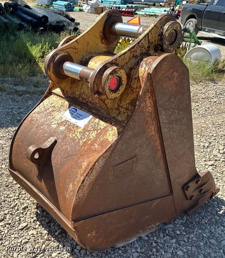 image for item DS2362 Caterpiller  36" excavator bucket