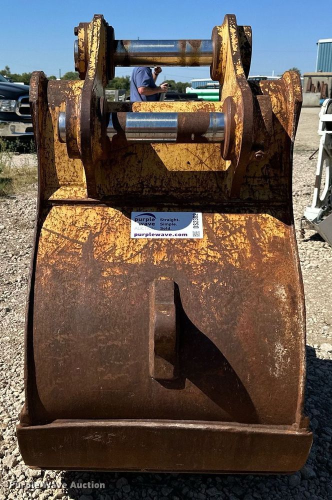 image for item DS2362 Caterpiller  36" excavator bucket