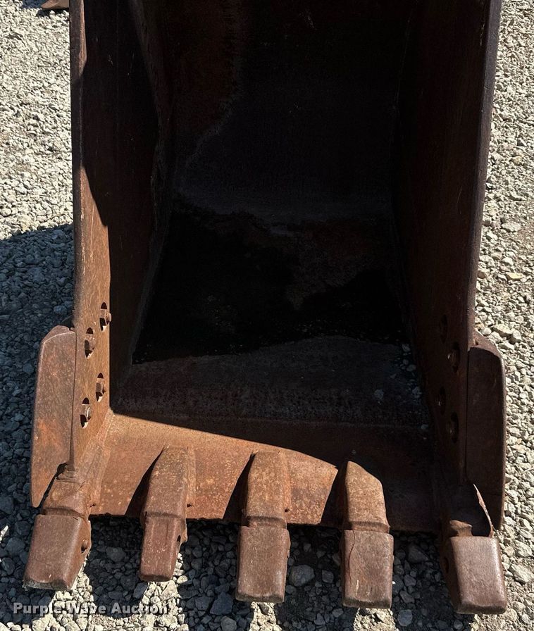 image for item DS2362 Caterpiller  36" excavator bucket