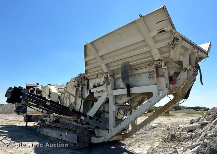 image for item DS2366 2005 Metso LokoTrack LT1213S  crusher