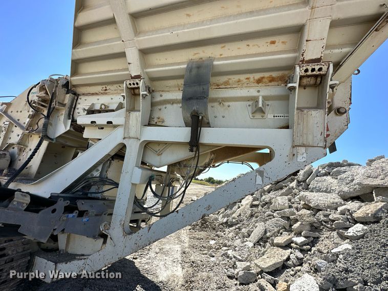 image for item DS2366 2005 Metso LokoTrack LT1213S  crusher