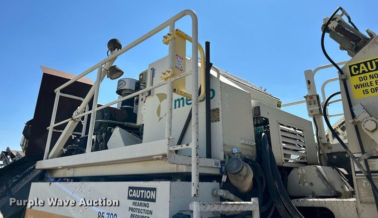 image for item DS2366 2005 Metso LokoTrack LT1213S  crusher