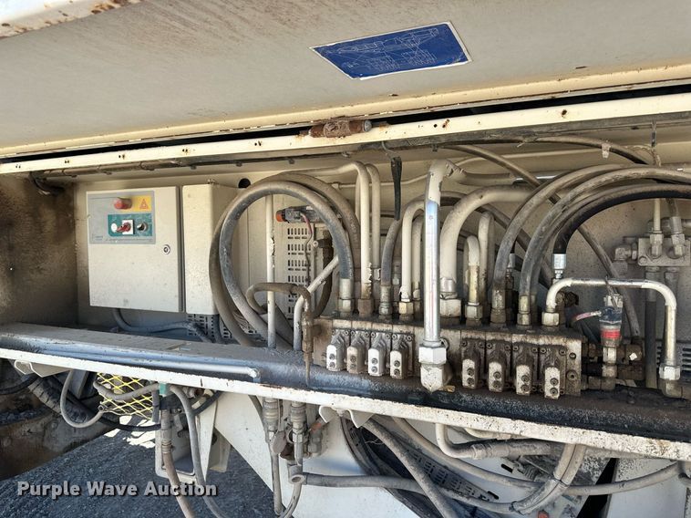 image for item DS2366 2005 Metso LokoTrack LT1213S  crusher