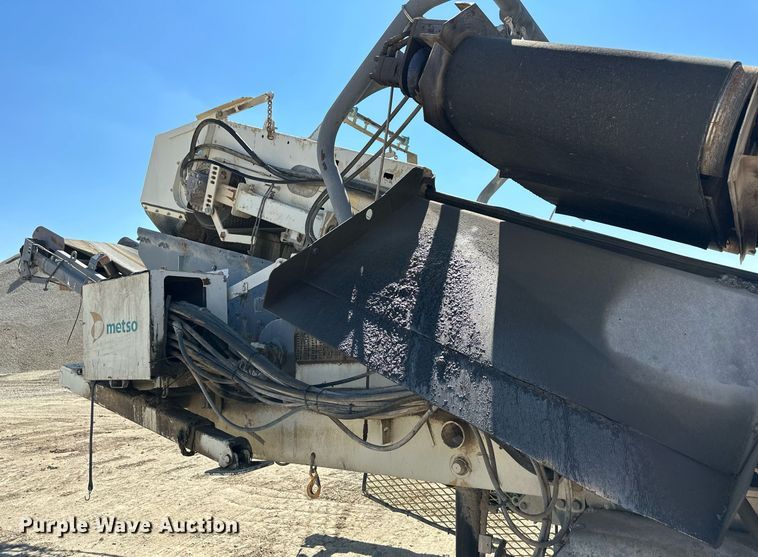 image for item DS2366 2005 Metso LokoTrack LT1213S  crusher