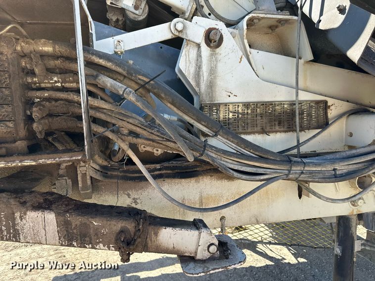 image for item DS2366 2005 Metso LokoTrack LT1213S  crusher