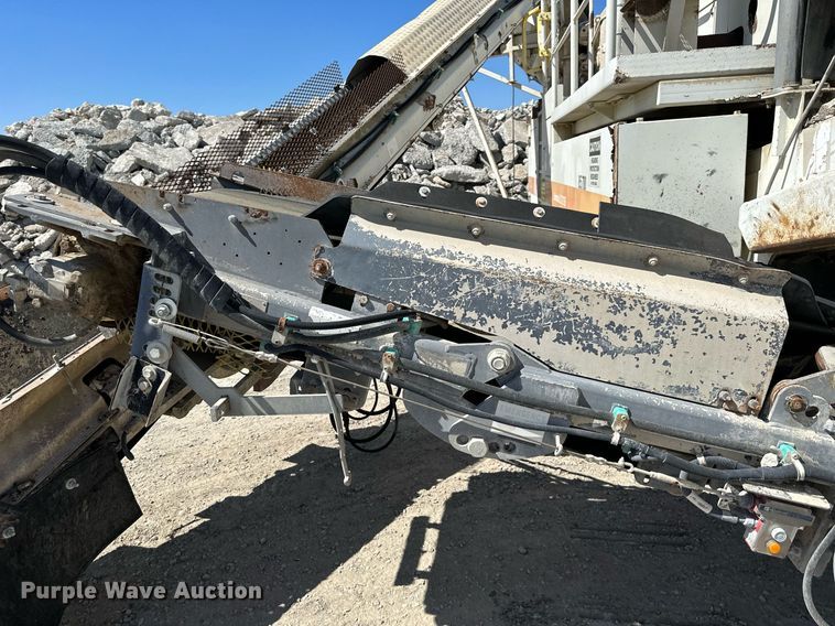 image for item DS2366 2005 Metso LokoTrack LT1213S  crusher