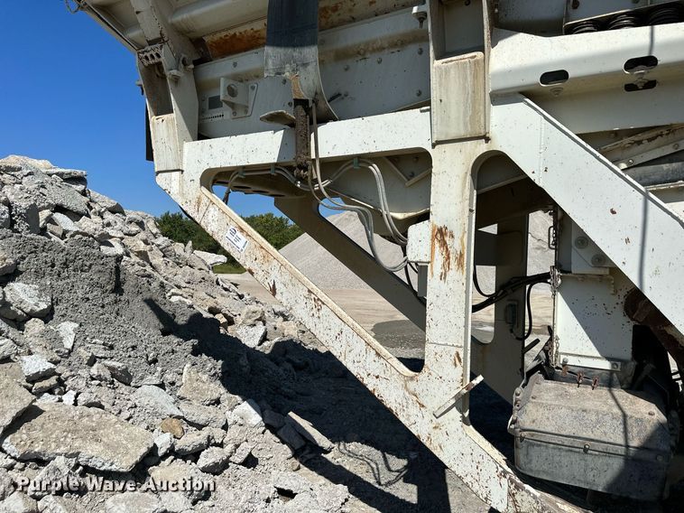 image for item DS2366 2005 Metso LokoTrack LT1213S  crusher